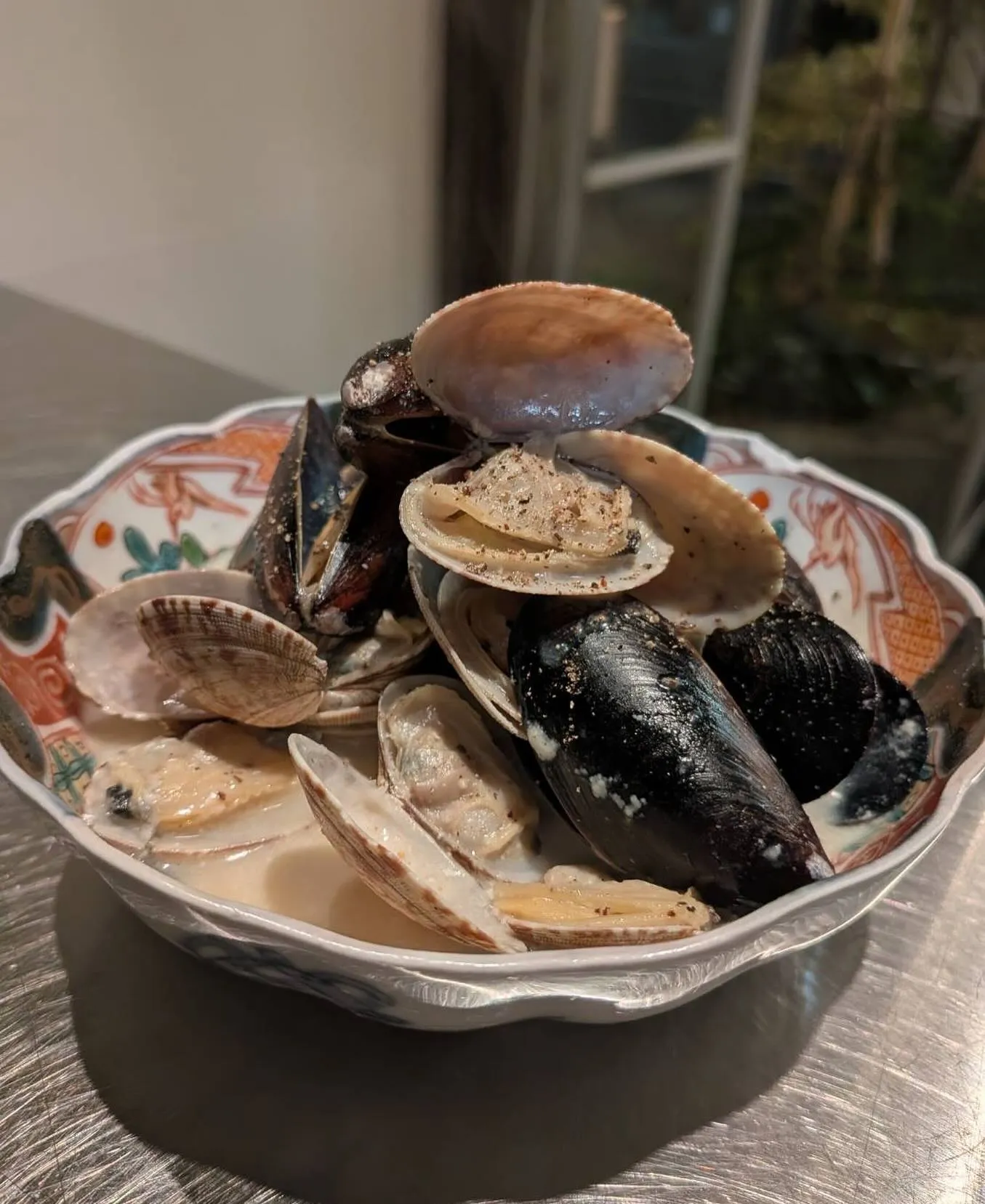 ムール貝と浅利のゴルゴンゾーラ蒸